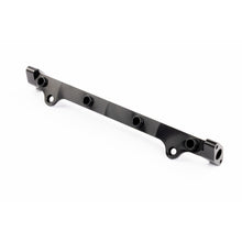 Load image into Gallery viewer, AEM 03-06 Evo 8 &amp; 9 Black Fuel Rail — Photo - out of package