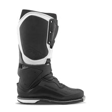 Load image into Gallery viewer, Gaerne SG22 Boot Black/White Size - 14