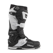 Load image into Gallery viewer, Gaerne SG22 Boot Black/White Size - 11