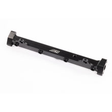 Load image into Gallery viewer, AEM 03-06 Evo 8 &amp; 9 Black Fuel Rail — Photo - out of package