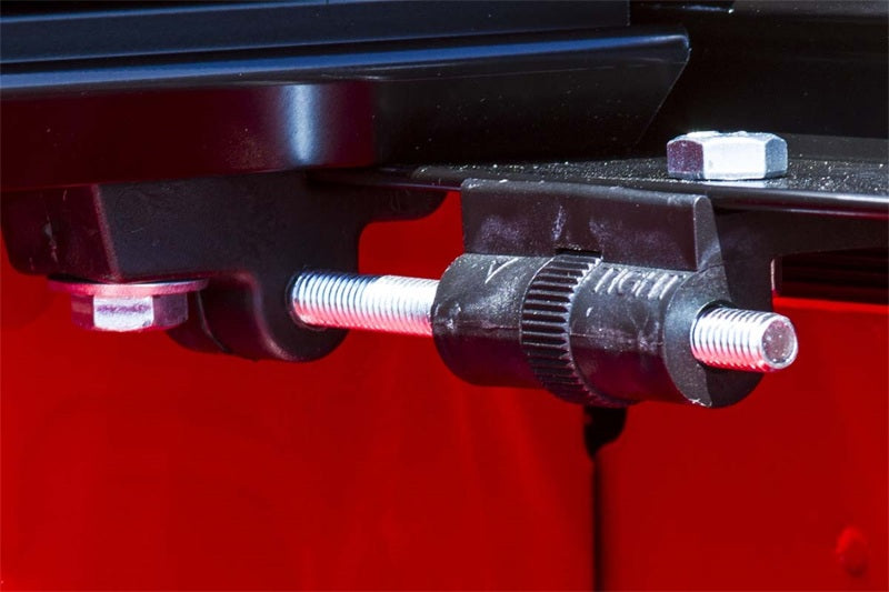 Access Literider 99-06 Chevy/GMC Full Size 6ft 6in Stepside Bed (Bolt On) Roll-Up Cover — Photo - Mounted