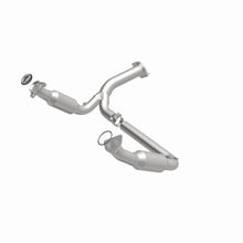 Load image into Gallery viewer, MagnaFlow Conv DF 07-09 Chevy/GMC Silverado/Suburban/Sierra/Tahoe/Yukon