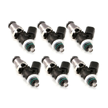 Load image into Gallery viewer, Injector Dynamics 1050-XDS Injectors 14mm (Grey) Adaptor Top GTR Lower Spacer (Set of 6)