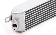 Load image into Gallery viewer, CSF 07-13 BMW M3 (E9X) Race-Spec Oil Cooler