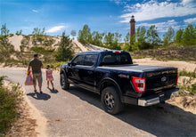 Load image into Gallery viewer, Roll-N-Lock 2020 Jeep Gladiator 5ft bed (w/ Trail Rail System) M-Series Retractable Tonneau Cover