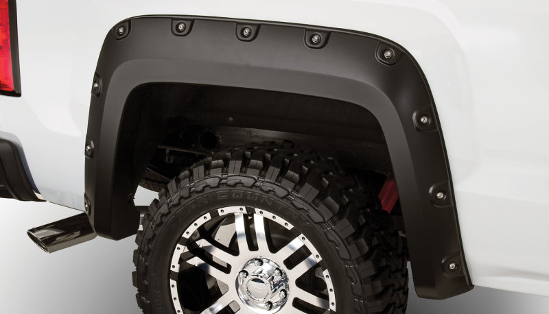 Bushwacker 07-13 GMC Sierra 1500 Fleetside Boss Pocket Style Flares 4pc 69.3in Bed - Black