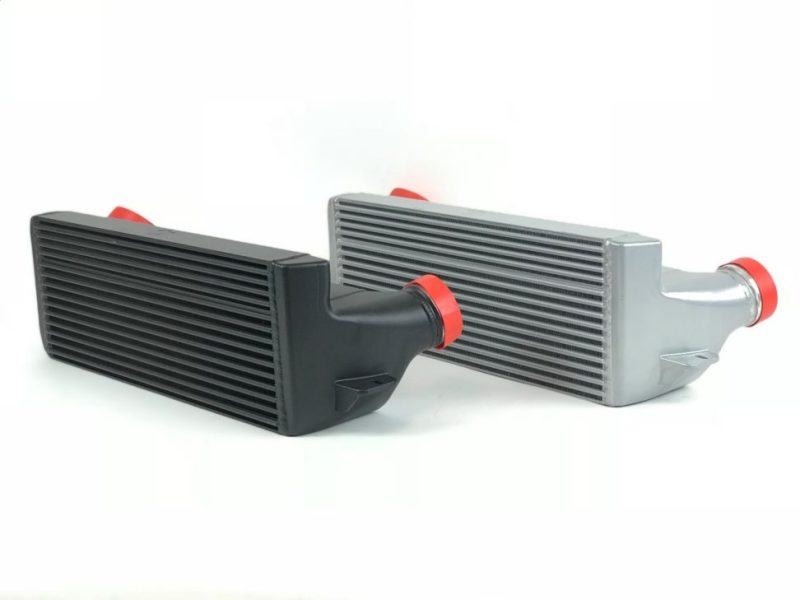 CSF 04-13 BMW 335i/xi (E90/E91/E92/E93) High Performance Stepped Core Bar/Plate Intercooler - Black